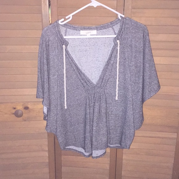 Bat wing pull over - Picture 1 of 1